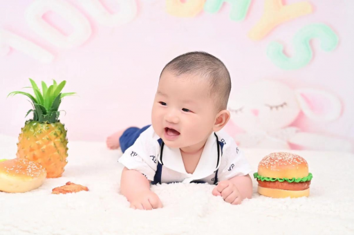 和县八个月宝宝打嗝